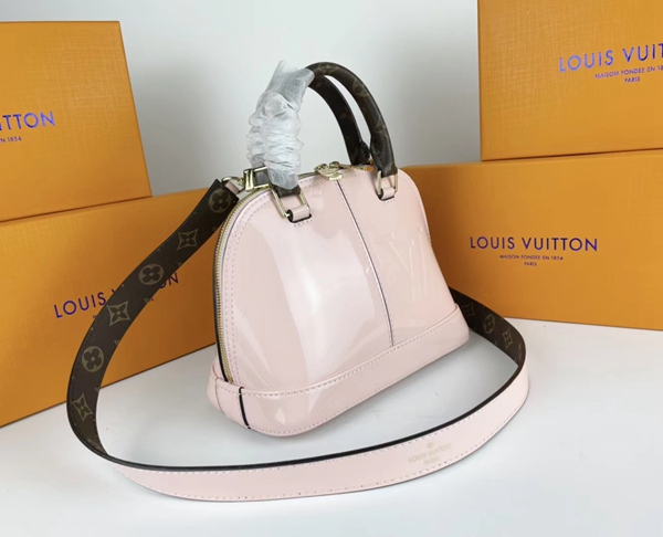 ルイヴィトンバッグ側面デザイン